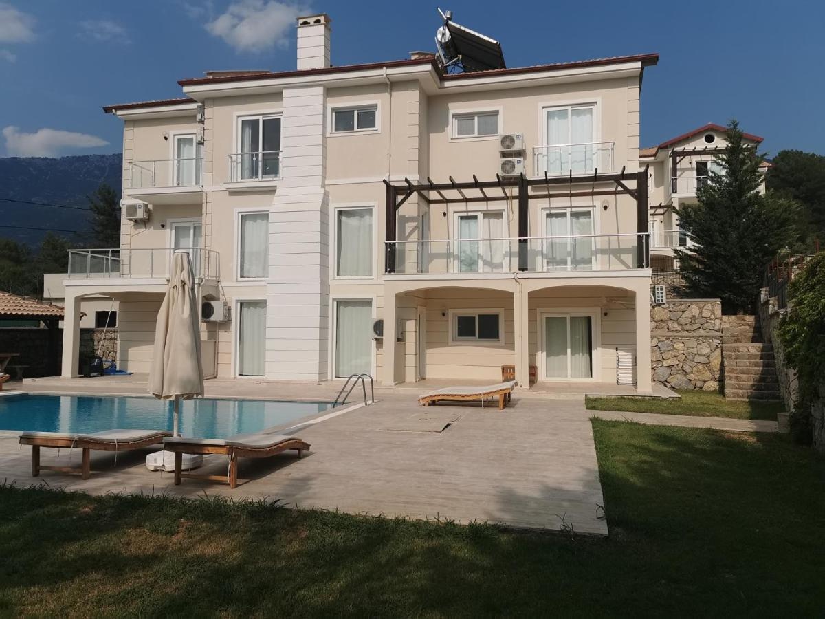 Villa Holly Фетие Екстериор снимка