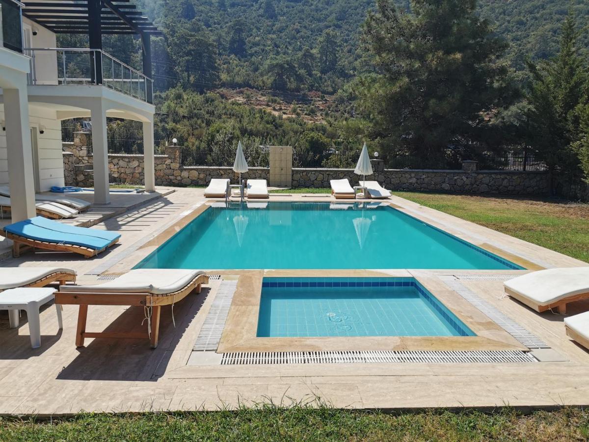Villa Holly Фетие Екстериор снимка